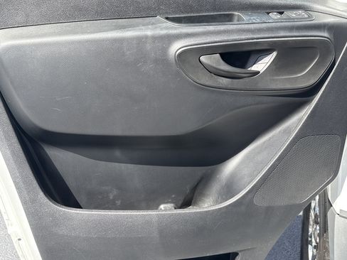 Used 2020 Mercedes-Benz Sprinter 2500 image 14