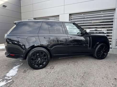 Certified 2025 Land Rover Range Rover SE image 8