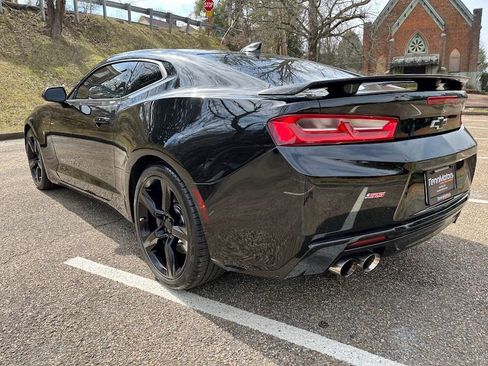 Used 2017 Chevrolet Camaro SS image 32