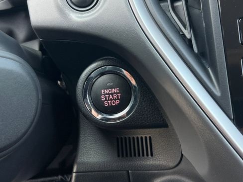 Certified 2025 Subaru Crosstrek 2.0i Premium image 23