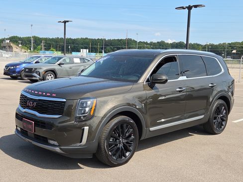 Used 2022 Kia Telluride SX FWD image 1