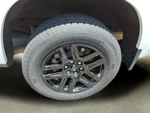 Certified 2024 Chevrolet Silverado 1500 Custom AWD/4WD image 32