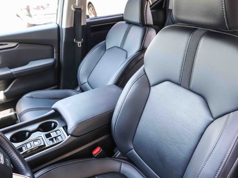 Certified 2025 Honda Pilot Touring image 31