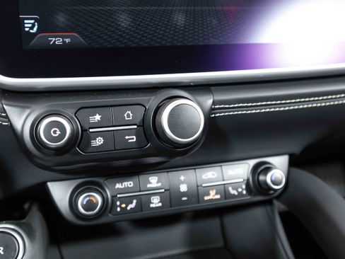 Used 2019 Ferrari GTC4Lusso image 27