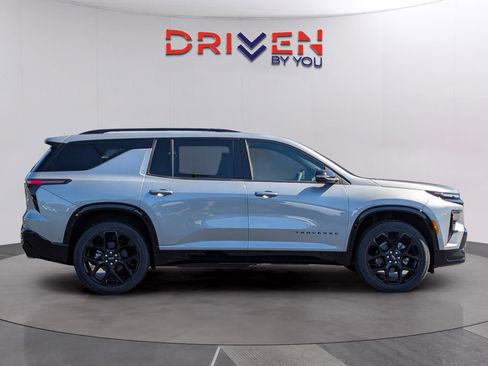 New 2026 Chevrolet Traverse RS FWD image 6