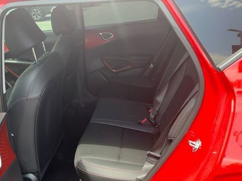 Certified 2025 Kia Soul GT-Line w/ GT-Line Technology Package FWD image 32