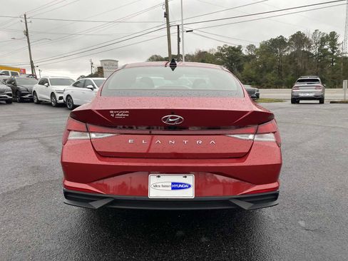 Certified 2021 Hyundai Elantra SEL image 6