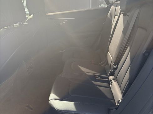 Used 2025 Audi Q8 Premium Plus image 17