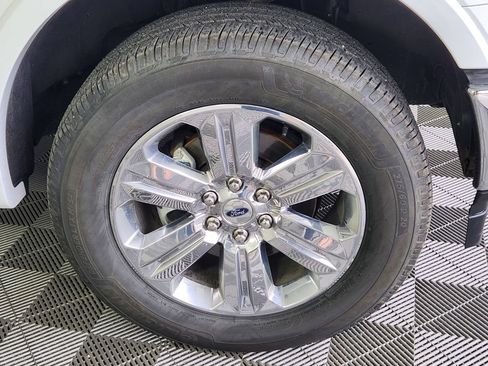 Used 2020 Ford F150 Lariat w/ Equipment Group 502A Luxury AWD/4WD image 9