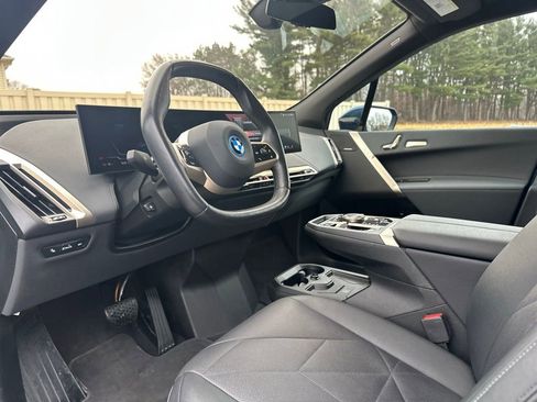 Used 2024 BMW iX xDrive50 w/ Premium Package image 15