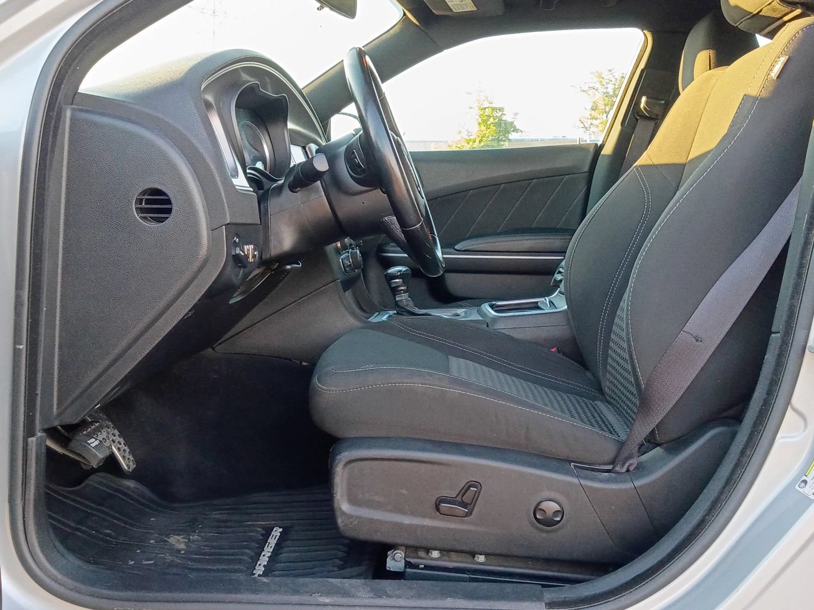Used 2023 Dodge Charger SXT RWD image 20
