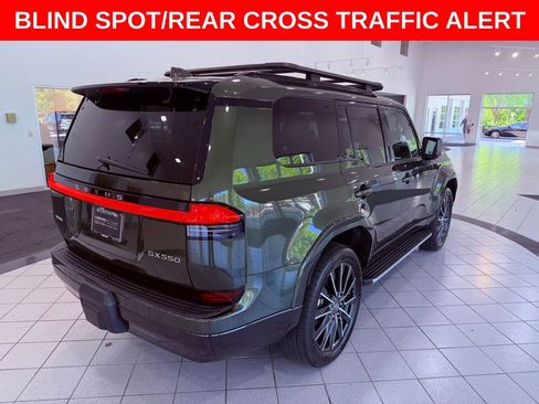 Used 2025 Lexus GX 550 w/ Accessory Package (2T) image 8