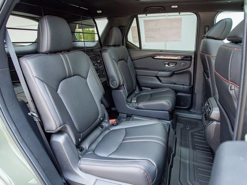 New 2026 Honda Pilot TrailSport image 15