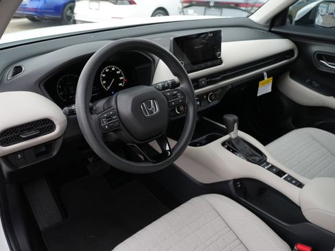 Used 2025 Honda HR-V LX image 15