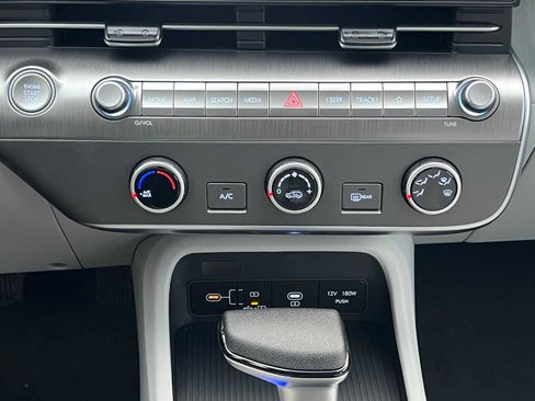 New 2026 Hyundai Kona SE image 24