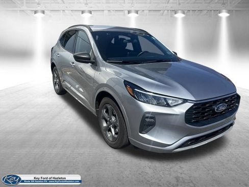 Used 2024 Ford Escape ST-Line w/ Equipment Group 301A FWD image 3
