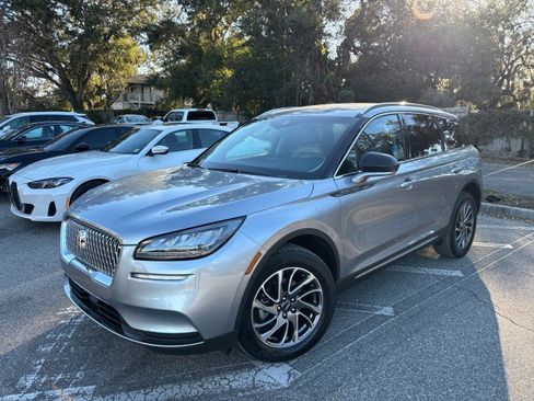 Used 2022 Lincoln Corsair FWD image 2