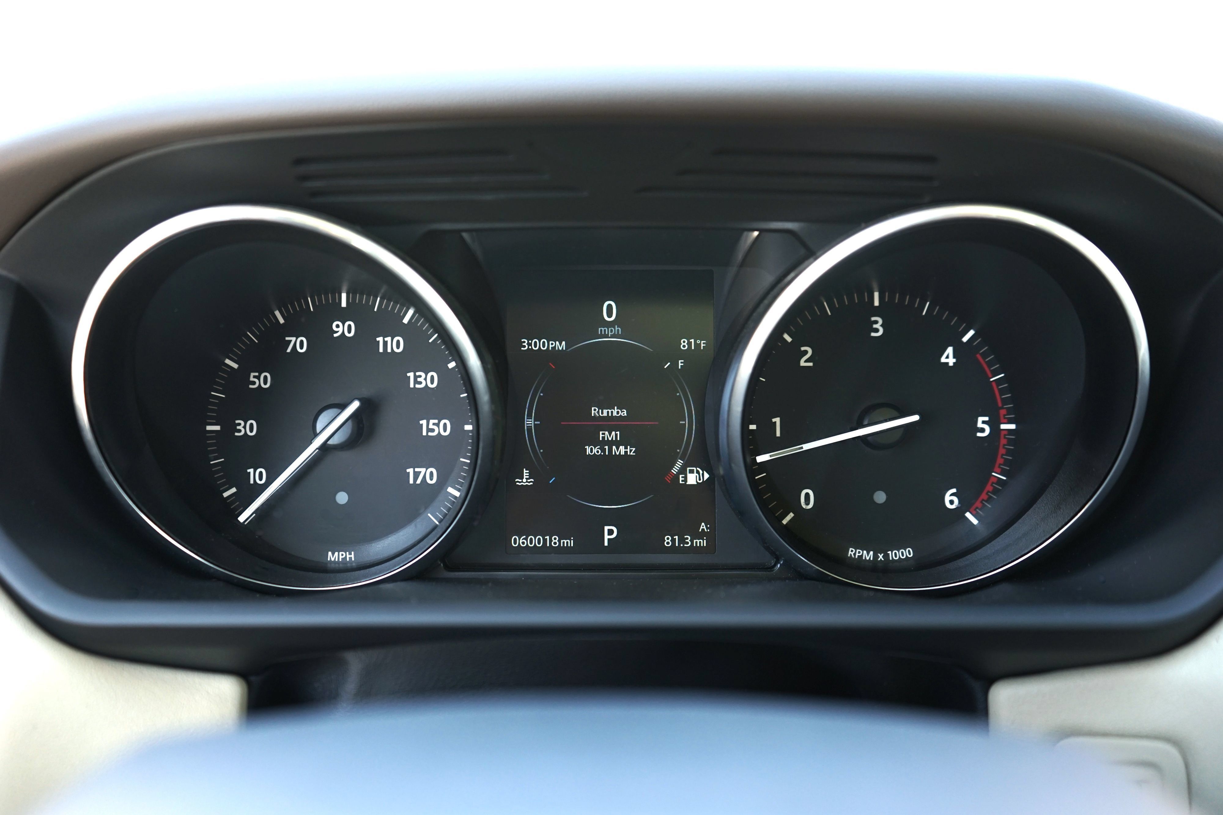Used 2016 Land Rover Range Rover Sport SE AWD/4WD image 19