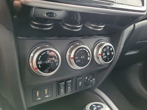 Used 2025 Mitsubishi Outlander Sport SE image 14