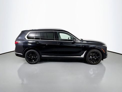 Used 2024 BMW X7 xDrive40i w/ Premium Package AWD/4WD image 4