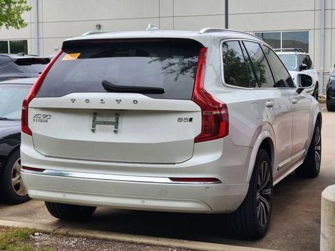 Used 2024 Volvo XC90 B5 Core w/ Protection Package Premier AWD/4WD image 3