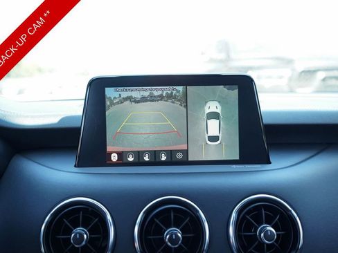 Used 2020 Kia Stinger GT2 image 12