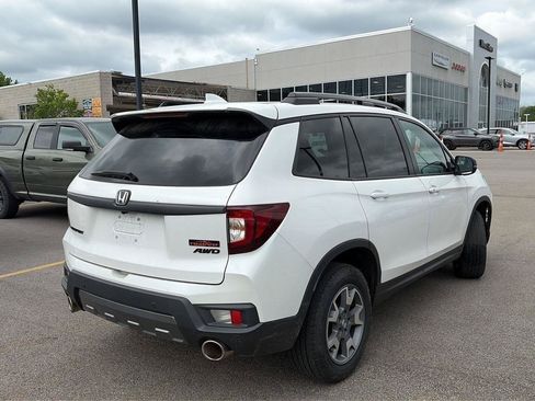 Used 2023 Honda Passport TrailSport image 96