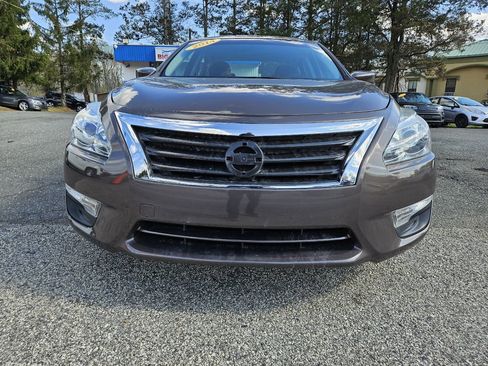 Used 2014 Nissan Altima 2.5 S w/ Sport Value Package image 8
