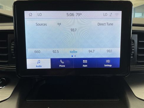 Used 2020 Ford Explorer XLT image 21