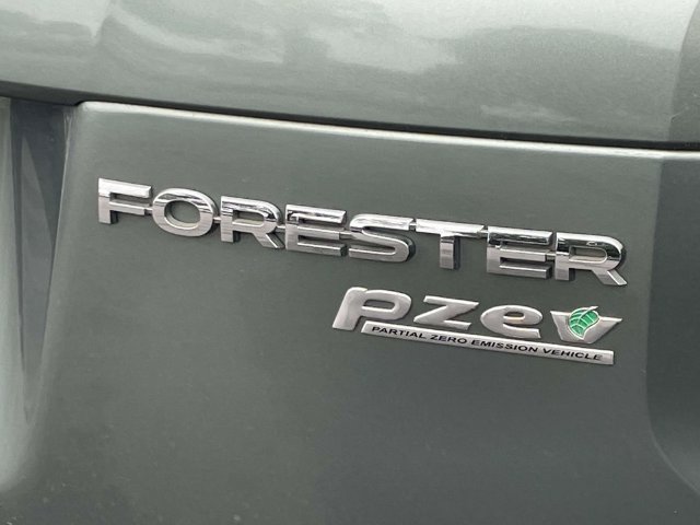 Used 2015 Subaru Forester 2.5i Premium w/ Popular Package #2 AWD/4WD image 10