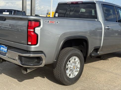 New 2025 Chevrolet Silverado 2500 LTZ w/ LTZ Convenience Package image 11