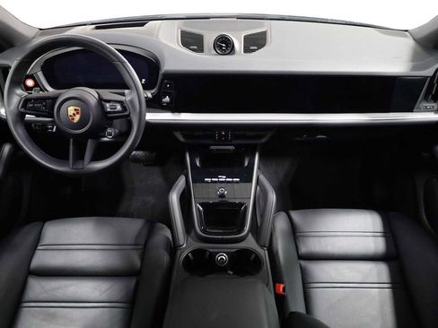 Certified 2024 Porsche Cayenne Coupe image 26