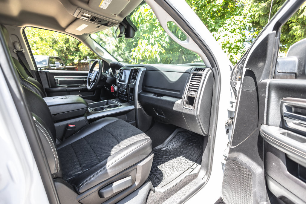 Used 2016 RAM 1500 Sport w/ Comfort Group AWD/4WD image 26
