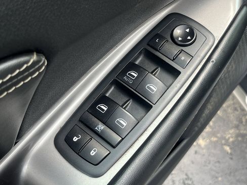 Used 2020 Dodge Journey Crossroad w/ Popular Equipment Group FWD image 26