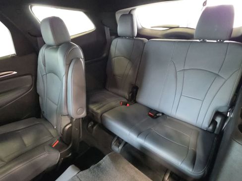 Used 2023 Buick Enclave Essence AWD/4WD image 28