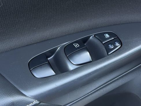 Used 2019 Nissan Sentra S FWD image 21