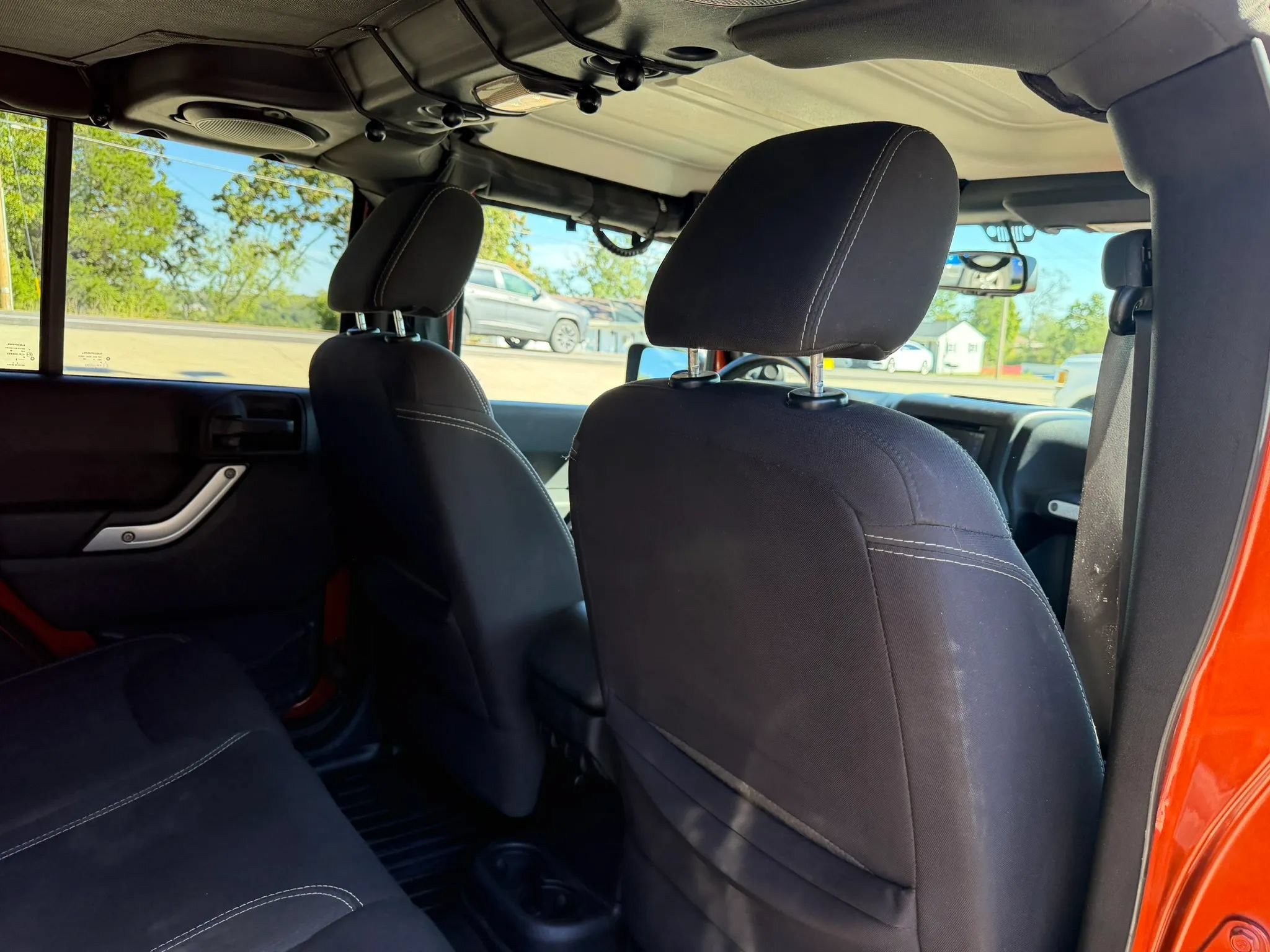 Used 2014 Jeep Wrangler Unlimited Sahara w/ Connectivity Group AWD/4WD image 42