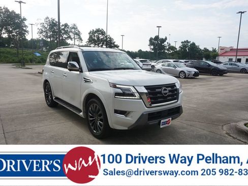 Used 2023 Nissan Armada Platinum w/ Captain's Chairs Package AWD/4WD image 1