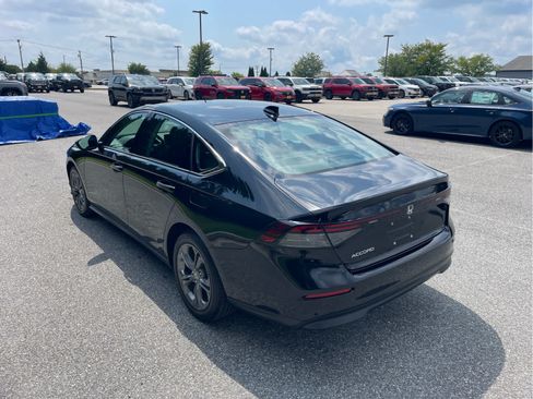 Used 2023 Honda Accord EX image 24