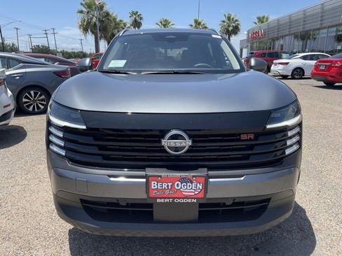 New 2025 Nissan Kicks SR w/ SR Premium Package image 2