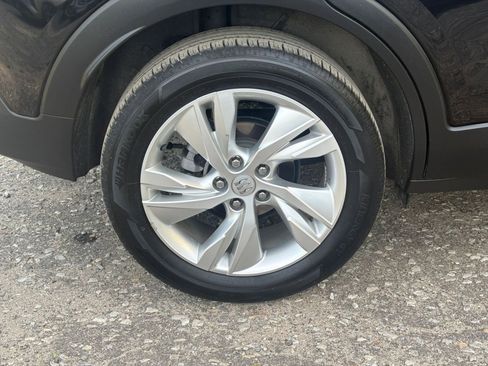 Used 2025 Buick Encore GX Preferred FWD image 29