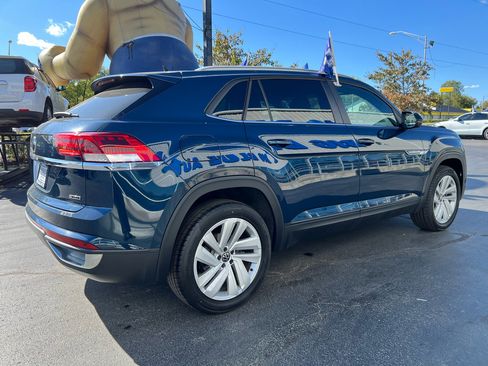 Used 2020 Volkswagen Atlas Cross Sport SE w/ Panoramic Sunroof Package image 6