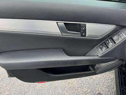 Used 2014 Mercedes-Benz C 250 Sport image 15