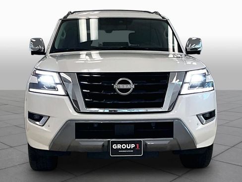 Used 2024 Nissan Armada Platinum w/ Captain's Chairs Package RWD image 3