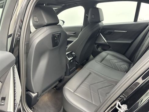 Used 2024 BMW i5 eDrive40i w/ M Sport Package image 29