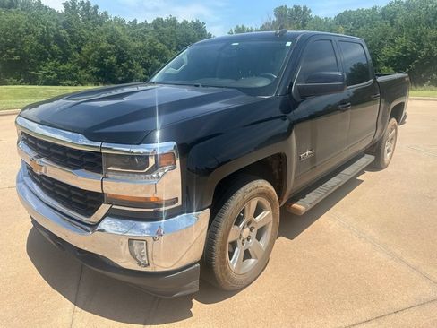 Used 2018 Chevrolet Silverado 1500 LT w/ Texas Edition AWD/4WD image 1