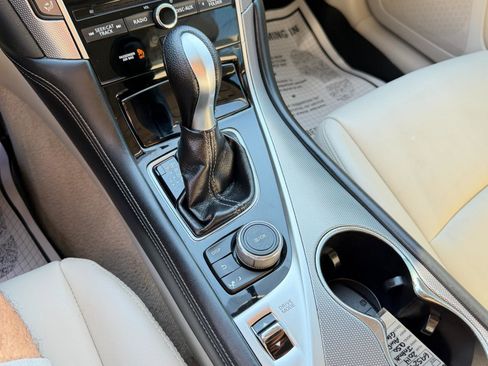 Used 2014 INFINITI Q50 AWD w/ Moonroof Package image 22