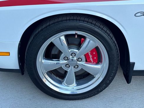 Used 2012 Dodge Challenger R/T image 26