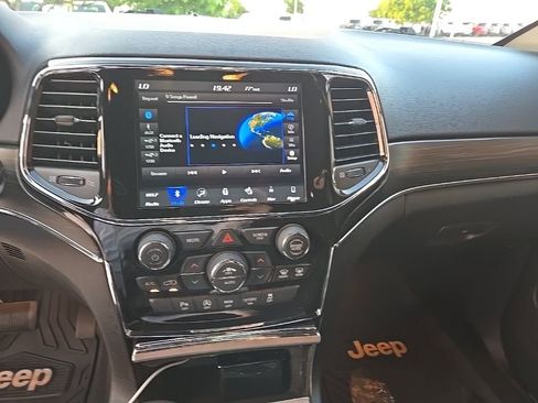 Used 2019 Jeep Grand Cherokee Limited w/ Luxury Group II image 7