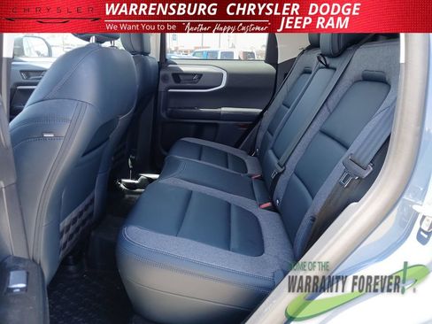 Used 2024 Ford Bronco Sport Outer Banks w/ Tech Package AWD/4WD image 14